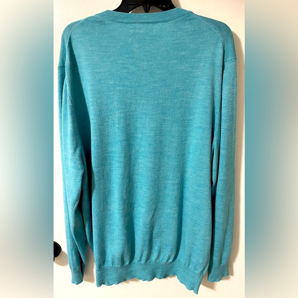 Vineyard vines Men’s Wool Blend V-neck Sweater - Picture 2 of 4